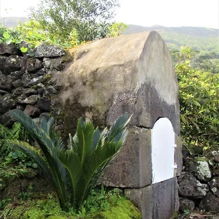 Casa Da Arquinha Santo Amaro (Azores)